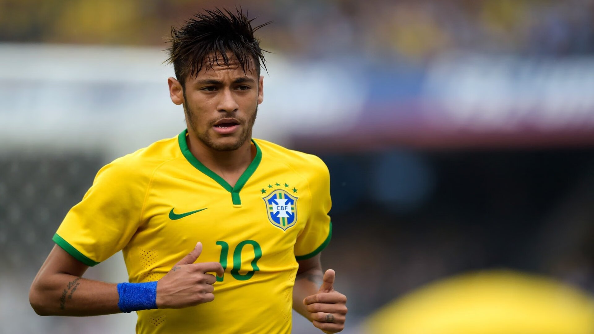 “青训教练员培训取得新突破，打造专业化队伍”，教练员技能培训